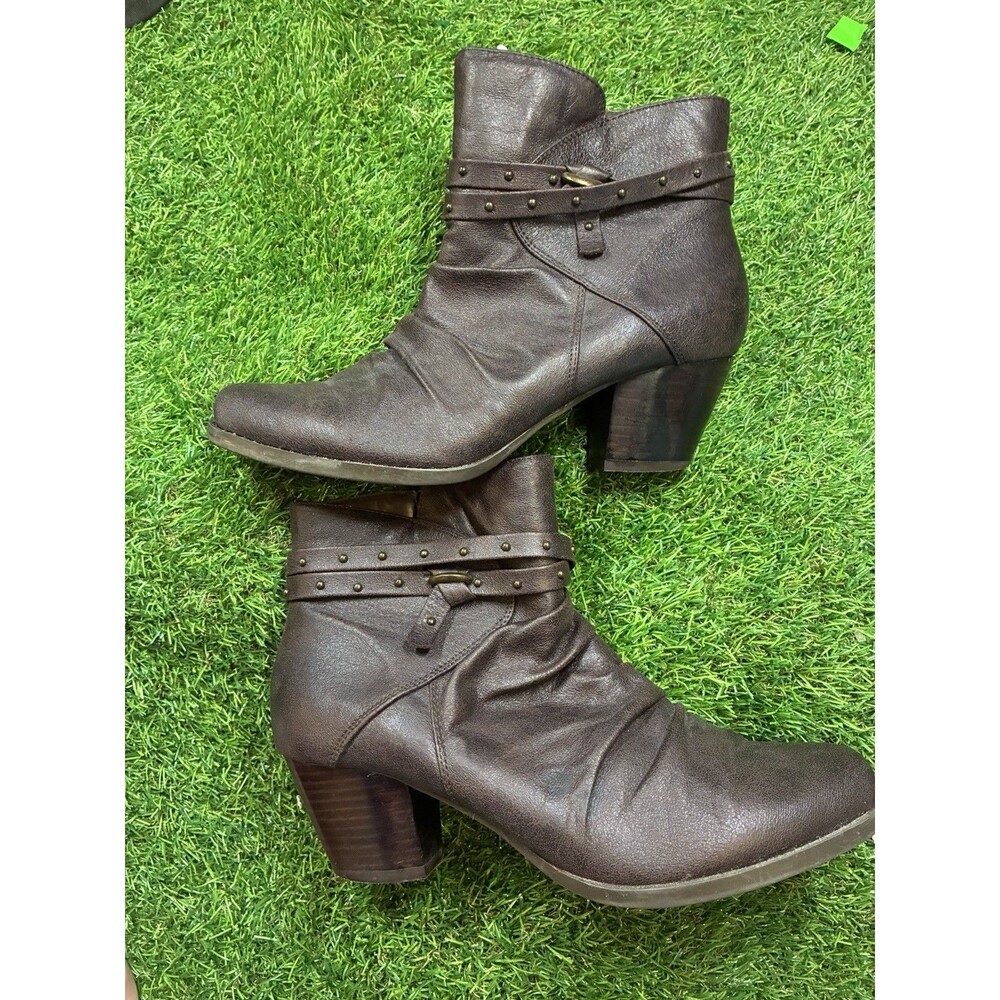 BareTraps Rally Women’s Brown Ankle Boots Block Heel Side Zip Size 10W Wide
